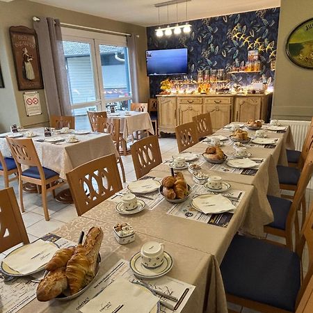 Contact Hotel - Motel Les Bleuets & Spa La Riviere-Saint-Sauveur ภายนอก รูปภาพ