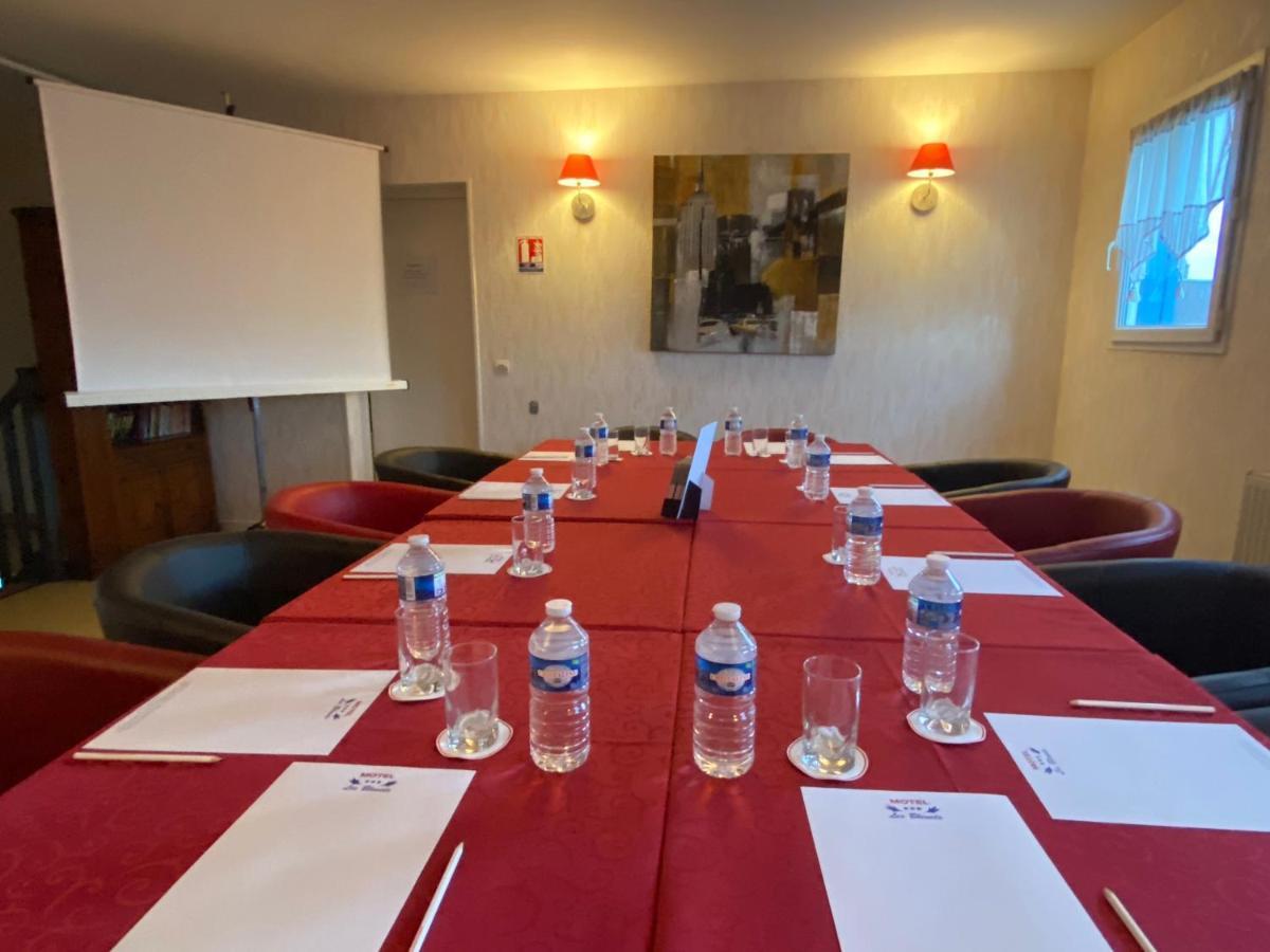 Contact Hotel - Motel Les Bleuets & Spa La Riviere-Saint-Sauveur ภายนอก รูปภาพ