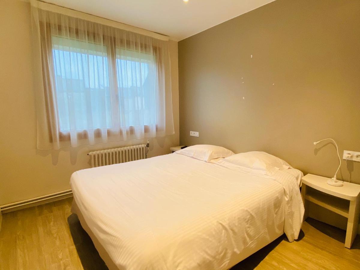 Contact Hotel - Motel Les Bleuets & Spa La Riviere-Saint-Sauveur ภายนอก รูปภาพ