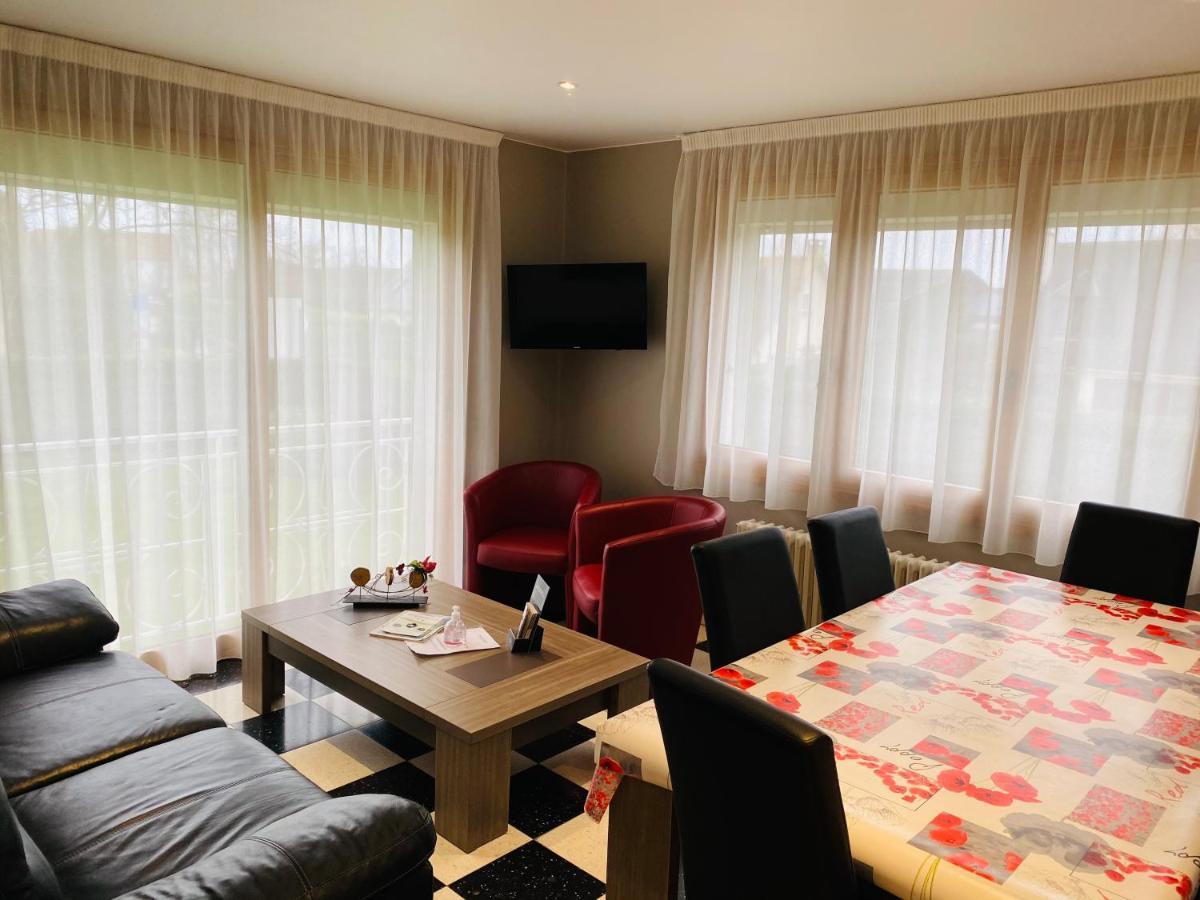 Contact Hotel - Motel Les Bleuets & Spa La Riviere-Saint-Sauveur ภายนอก รูปภาพ