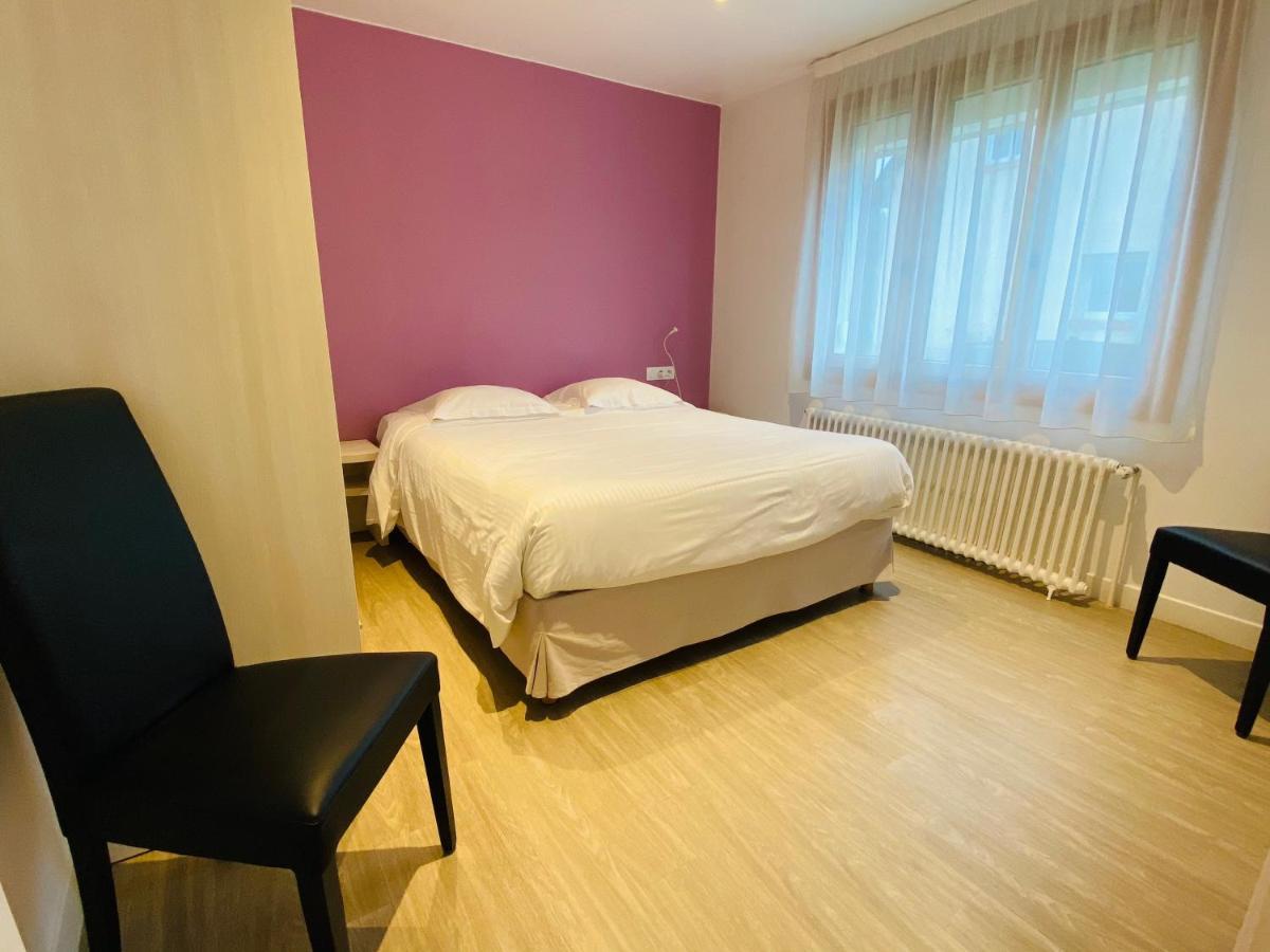 Contact Hotel - Motel Les Bleuets & Spa La Riviere-Saint-Sauveur ภายนอก รูปภาพ