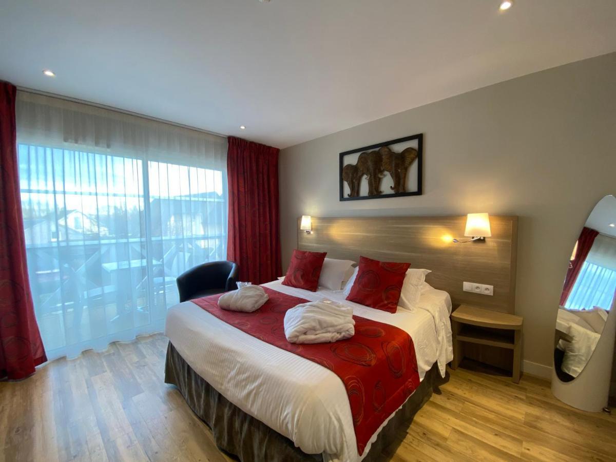 Contact Hotel - Motel Les Bleuets & Spa La Riviere-Saint-Sauveur ภายนอก รูปภาพ