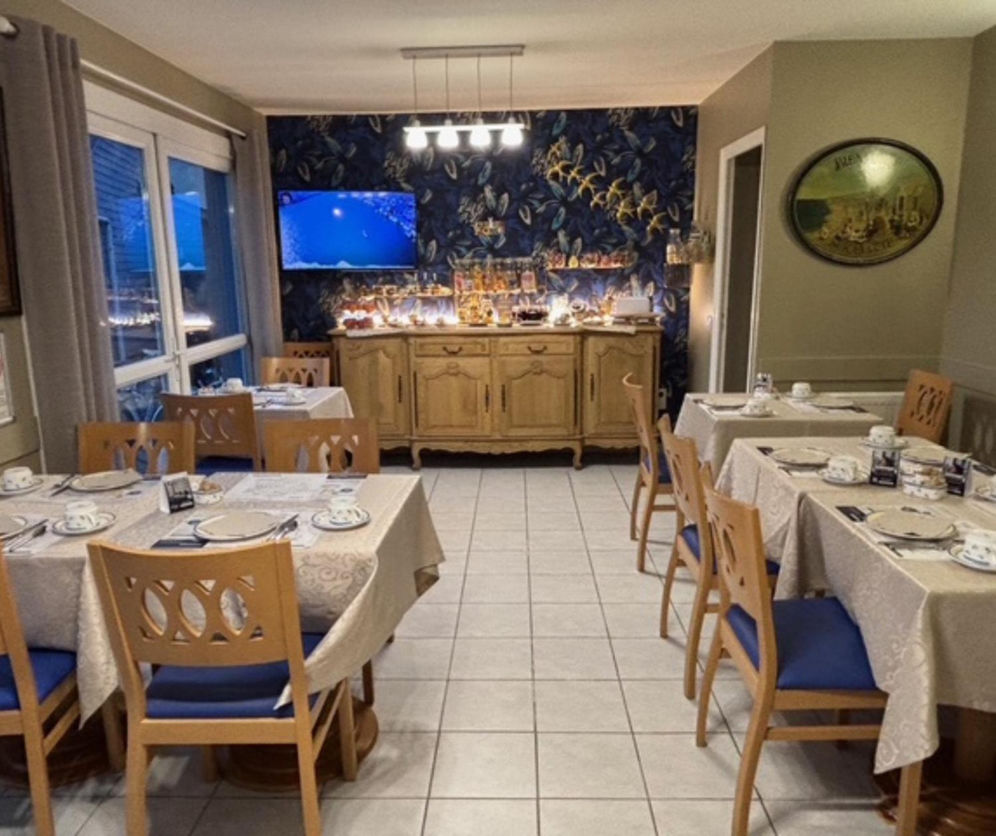 Contact Hotel - Motel Les Bleuets & Spa La Riviere-Saint-Sauveur ภายนอก รูปภาพ
