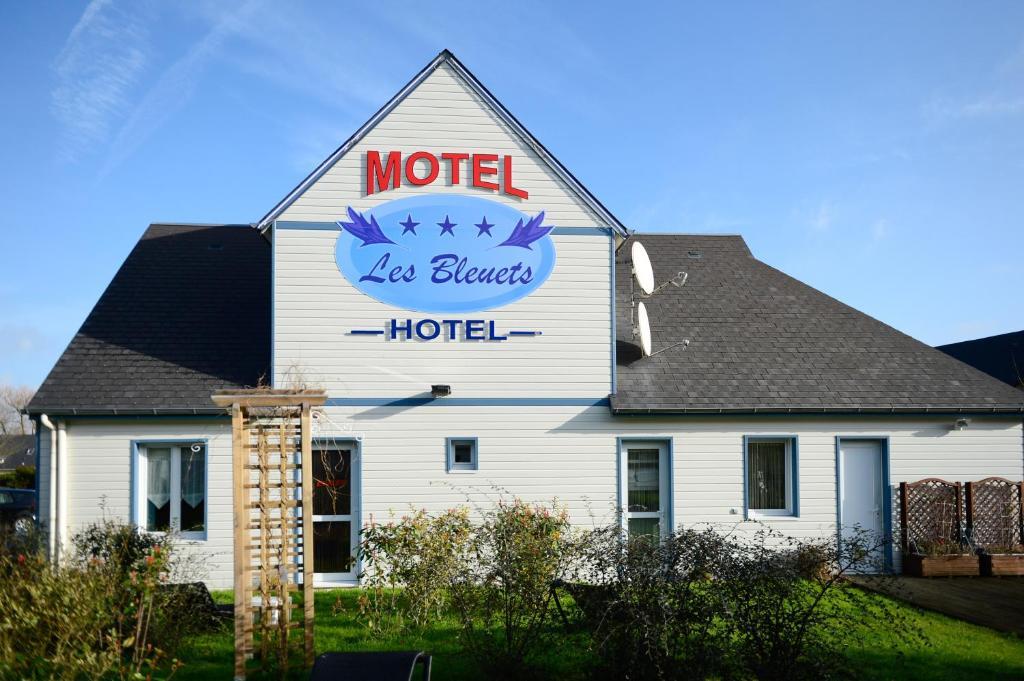 Contact Hotel - Motel Les Bleuets & Spa La Riviere-Saint-Sauveur ภายนอก รูปภาพ