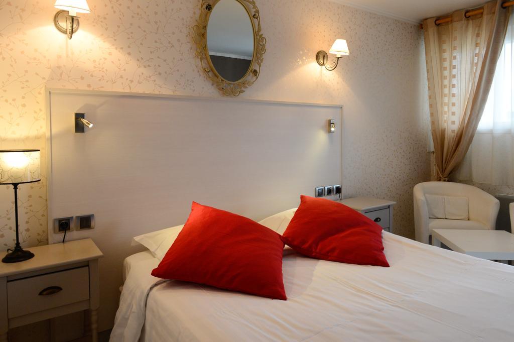 Contact Hotel - Motel Les Bleuets & Spa La Riviere-Saint-Sauveur ภายนอก รูปภาพ